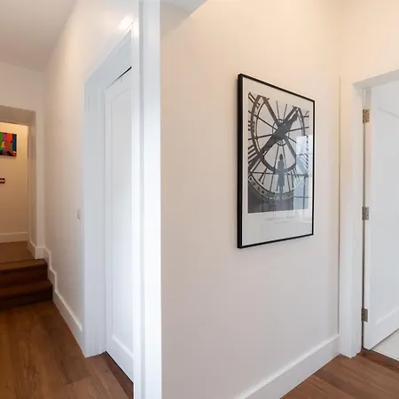 Apartment Runda *