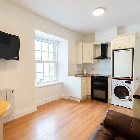 Apartment Runda